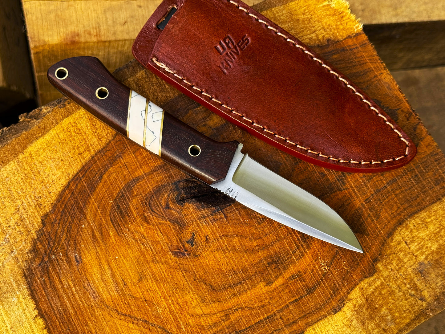 UA SIlver Myst - Stainless Steel Skinner Knife with Sheath