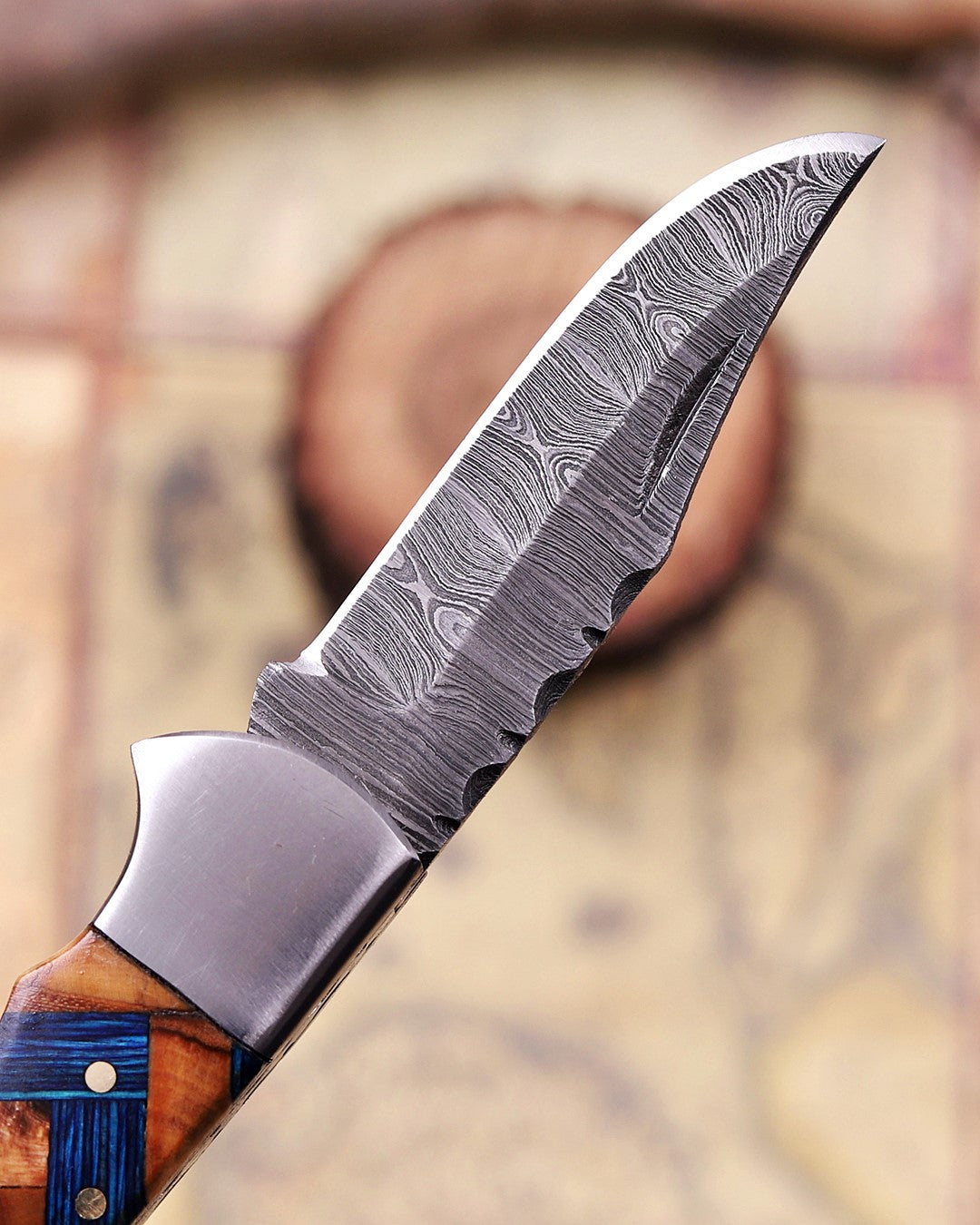Handmade Damascus Steel EDC Folding Knife – Traditional Pocket Knife with Premium Handle