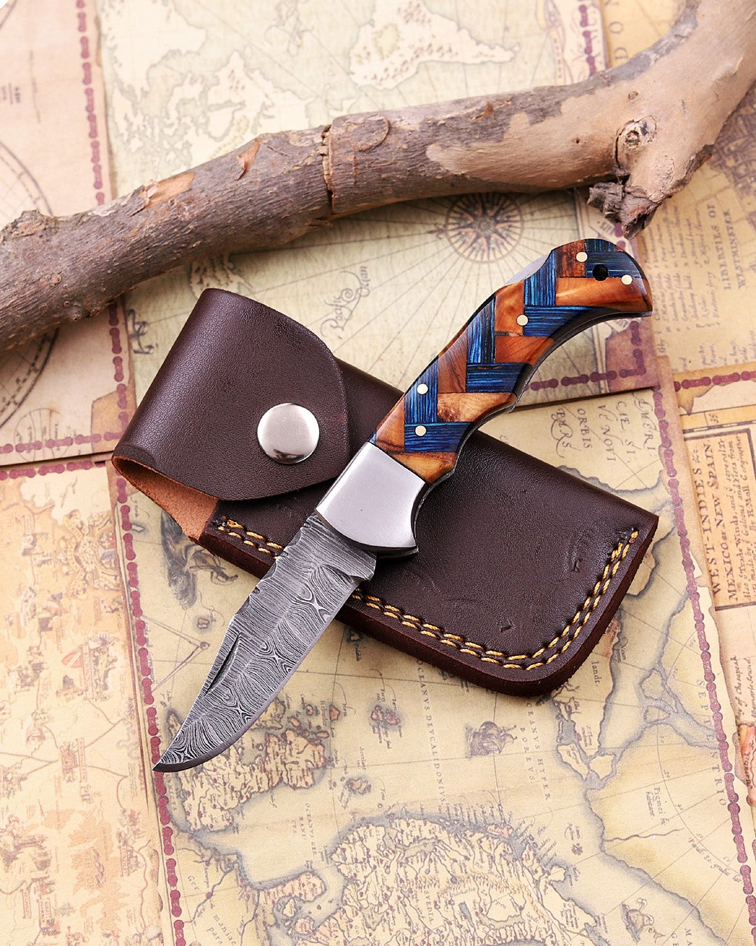 Handmade Damascus Steel EDC Folding Knife – Traditional Pocket Knife with Premium Handle