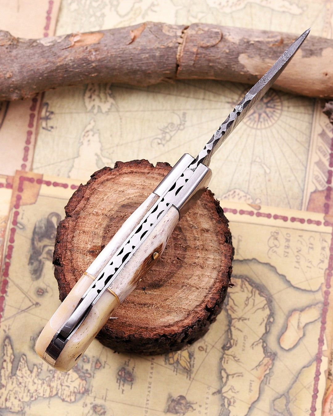 Premium Damascus Steel Pocket Knife Genuine Stag Horn – Handmade Folding EDC Knife for Men