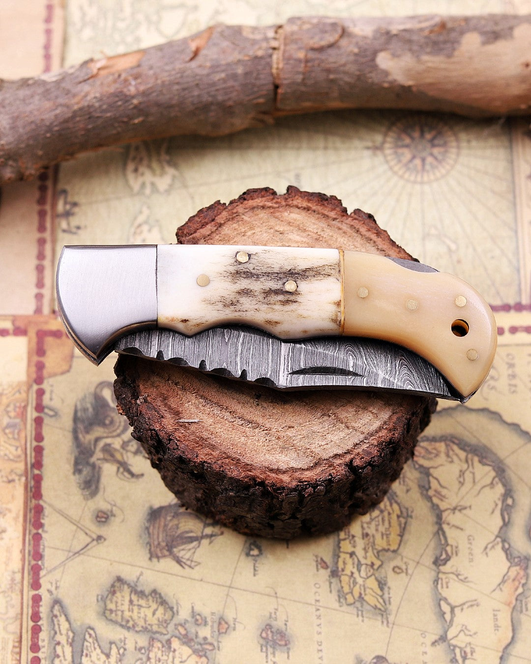 Premium Damascus Steel Pocket Knife Genuine Stag Horn – Handmade Folding EDC Knife for Men